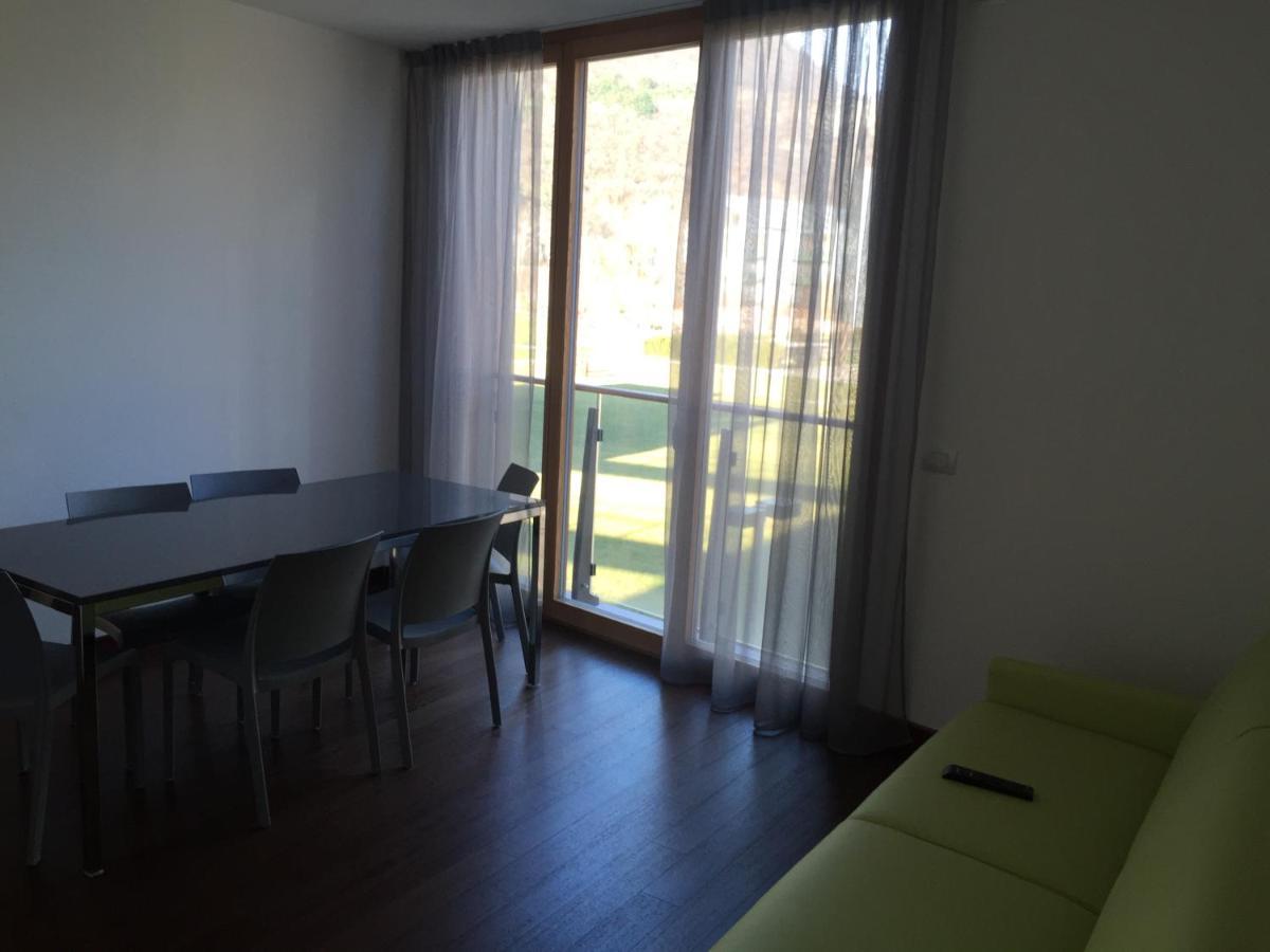 Komodo Short Stay Apartments Trento Esterno foto