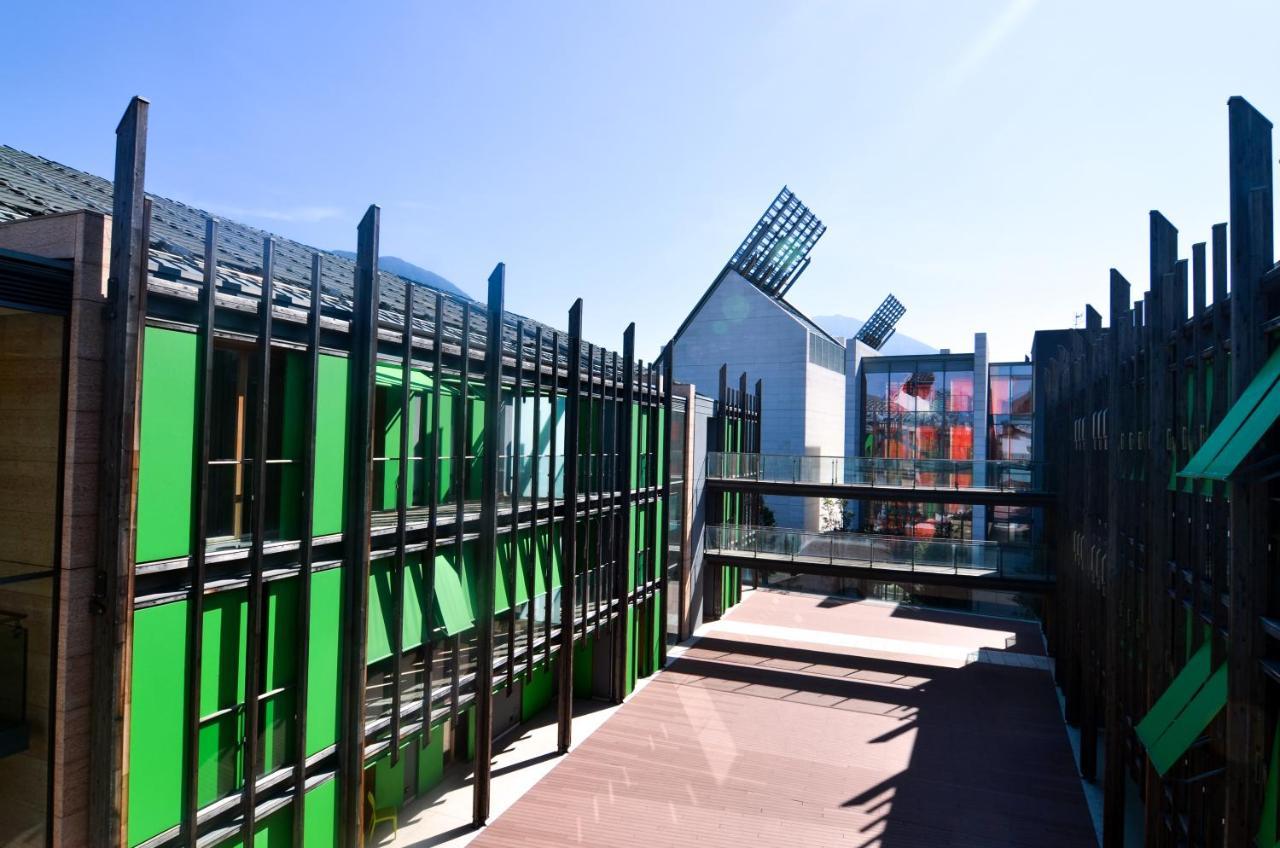 Komodo Short Stay Apartments Trento Esterno foto