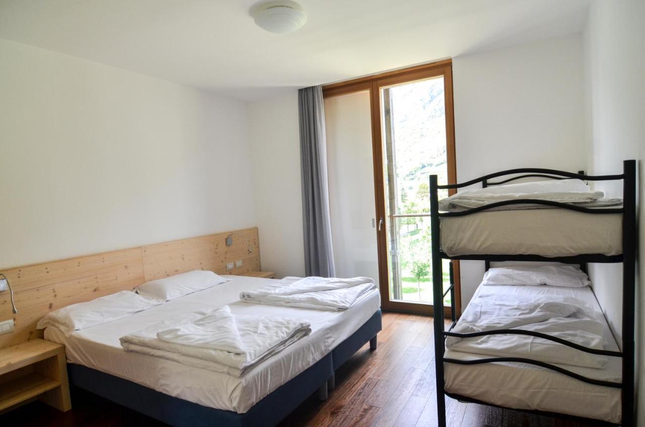 Komodo Short Stay Apartments Trento Esterno foto