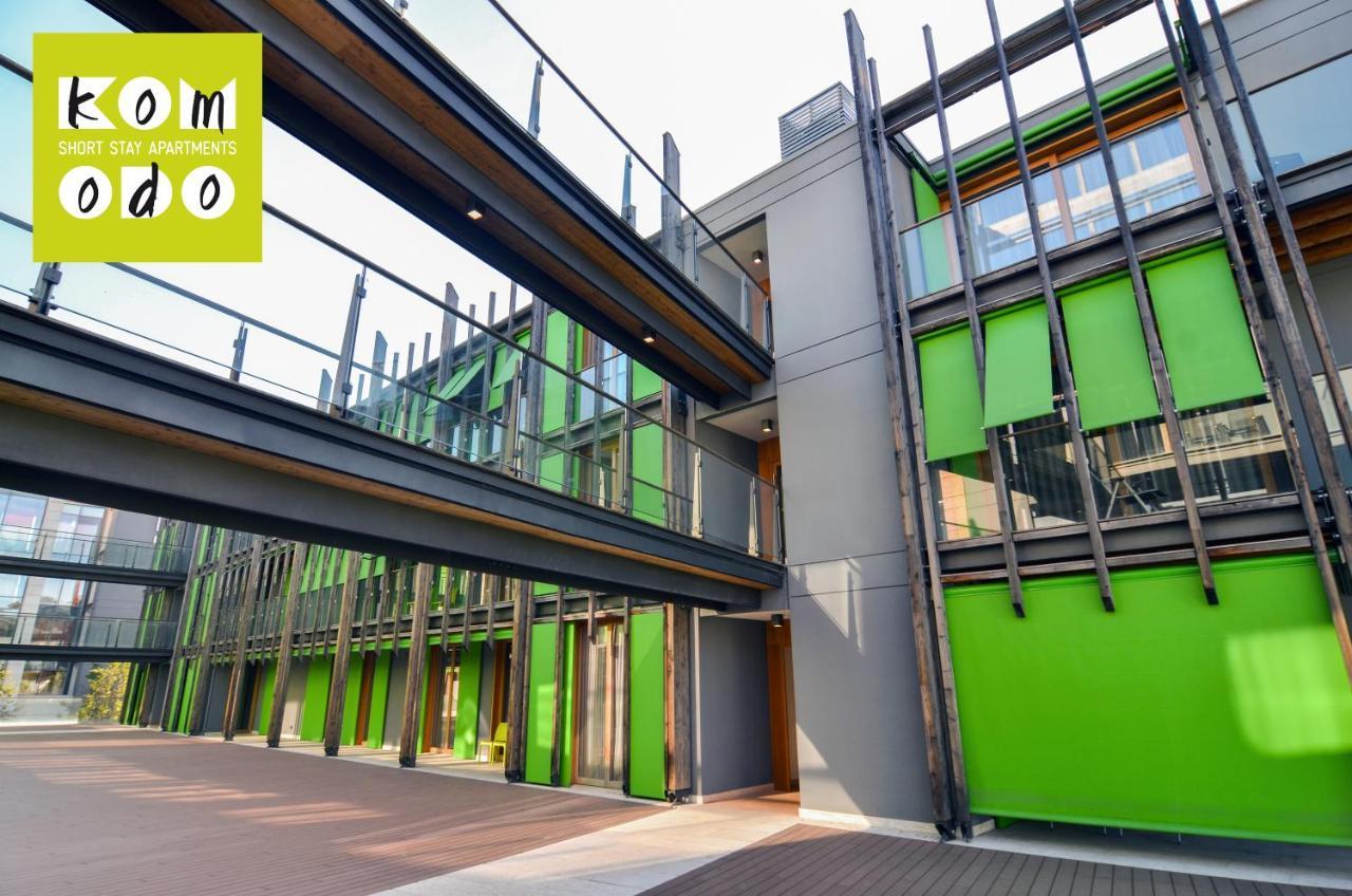 Komodo Short Stay Apartments Trento Esterno foto