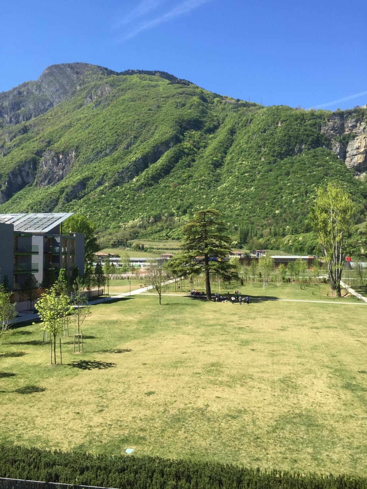 Komodo Short Stay Apartments Trento Camera foto
